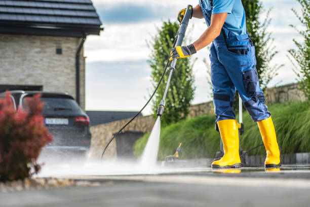 Why Choose Our Certified Pressure Washing Experts for Your Project Needs in Mart, TX?